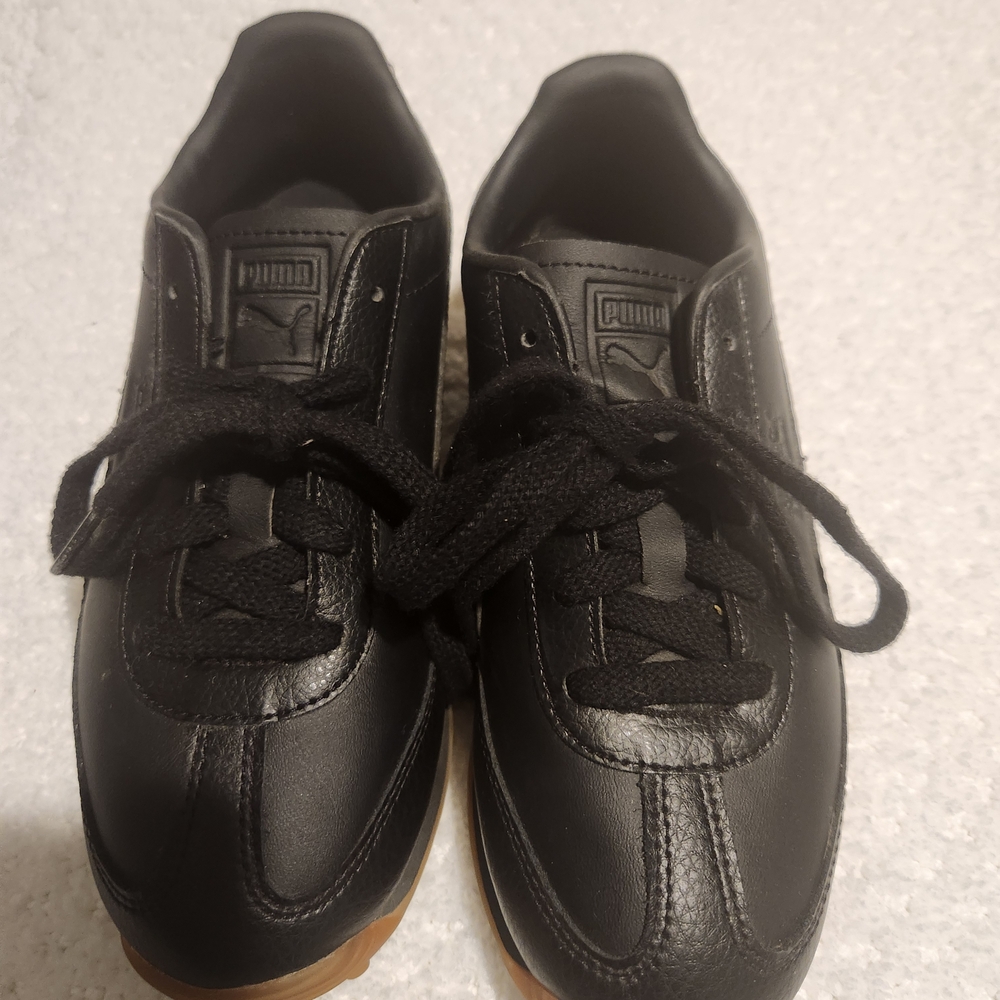 PUMA Black Sneakers